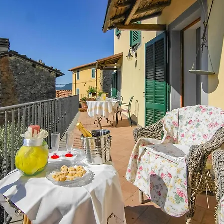Amazing In With Jacuzzi Vakantiehuis