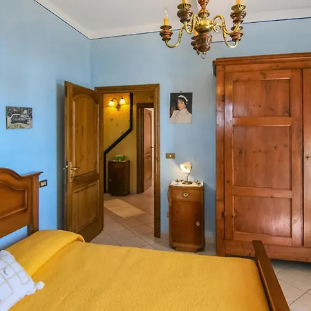 Amazing In With Jacuzzi Holiday home